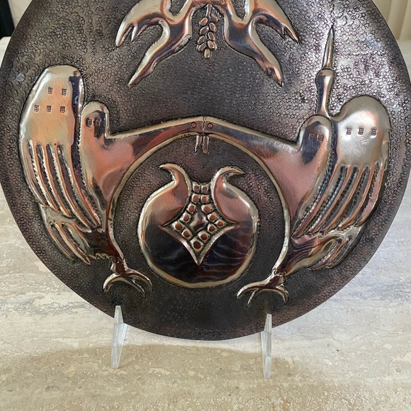 Vintage copper engraved etched stunning wall decorative plate. Symbol of LOVE ❤️ - Picture 10 of 15